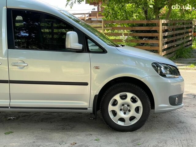 Серый Фольксваген Кадди, объемом двигателя 1.6 л и пробегом 254 тыс. км за 9790 $, фото 5 на Automoto.ua