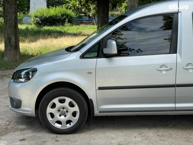 Серый Фольксваген Кадди, объемом двигателя 1.6 л и пробегом 254 тыс. км за 9790 $, фото 15 на Automoto.ua