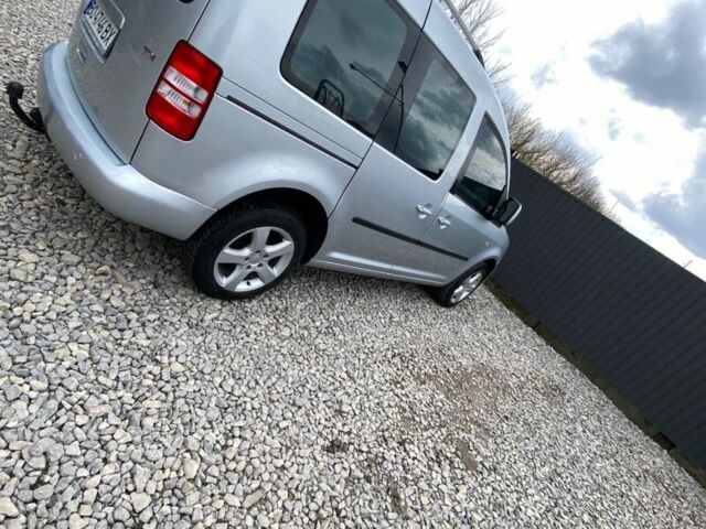 Серый Фольксваген Кадди, объемом двигателя 1.6 л и пробегом 160 тыс. км за 9999 $, фото 7 на Automoto.ua