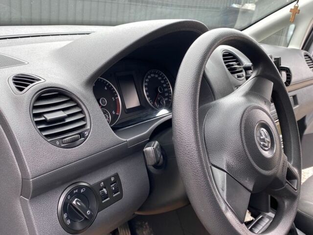 Серый Фольксваген Кадди, объемом двигателя 1.6 л и пробегом 160 тыс. км за 9999 $, фото 10 на Automoto.ua