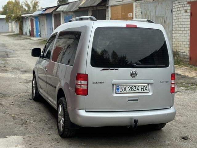 Фольксваген Кадди 2012 в Житомире на Automoto.ua Серый Фольксваген Кадди, объемом двигателя 2 л и пробегом 250 тыс. км за 9550 $, фото 3 на Automoto.ua