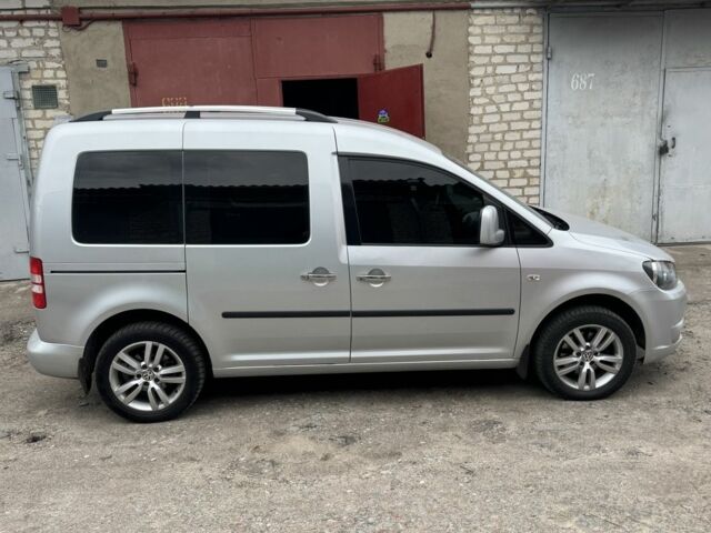 Фольксваген Кадди 2012 в Житомире на Automoto.ua Серый Фольксваген Кадди, объемом двигателя 2 л и пробегом 250 тыс. км за 9550 $, фото 11 на Automoto.ua