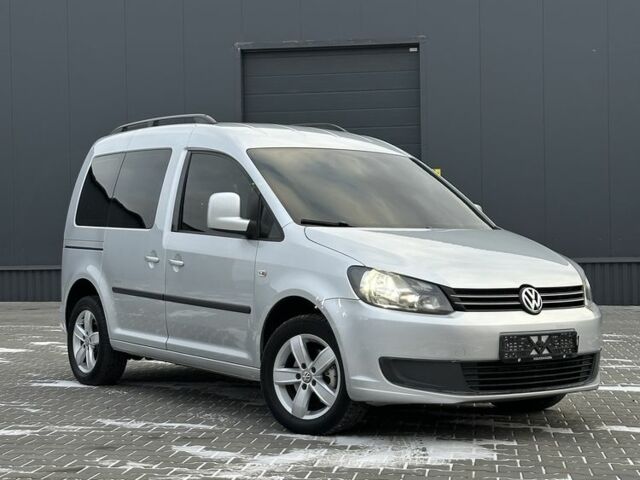 Серый Фольксваген Кадди, объемом двигателя 1.6 л и пробегом 220 тыс. км за 13200 $, фото 2 на Automoto.ua