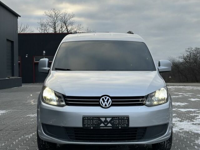 Серый Фольксваген Кадди, объемом двигателя 1.6 л и пробегом 220 тыс. км за 13200 $, фото 9 на Automoto.ua