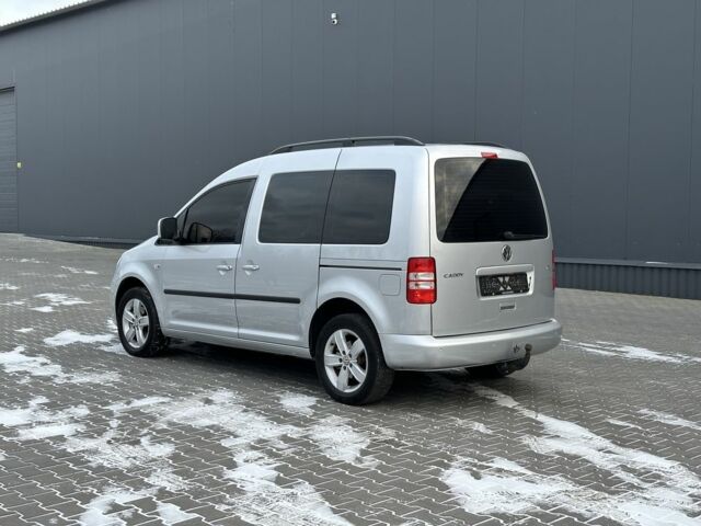 Серый Фольксваген Кадди, объемом двигателя 1.6 л и пробегом 220 тыс. км за 13200 $, фото 7 на Automoto.ua