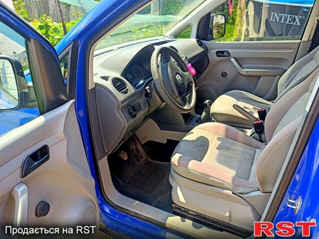 Синій Фольксваген Кадді, об'ємом двигуна 2 л та пробігом 250 тис. км за 5000 $, фото 7 на Automoto.ua