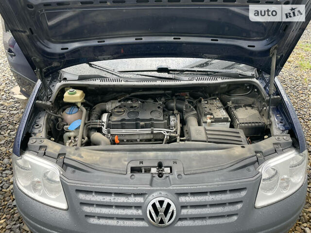 Синий Фольксваген Кадди, объемом двигателя 1.9 л и пробегом 235 тыс. км за 6800 $, фото 4 на Automoto.ua