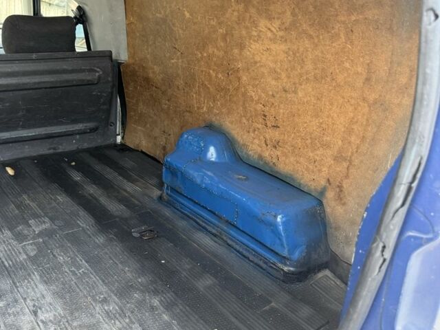 Синий Фольксваген Кадди, объемом двигателя 1.9 л и пробегом 365 тыс. км за 2199 $, фото 11 на Automoto.ua