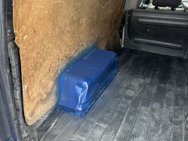 Синий Фольксваген Кадди, объемом двигателя 1.9 л и пробегом 365 тыс. км за 2199 $, фото 12 на Automoto.ua