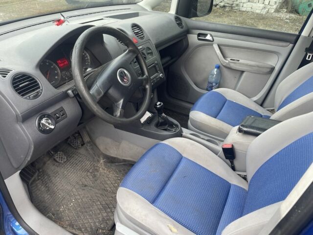 Синій Фольксваген Кадді, об'ємом двигуна 1 л та пробігом 325 тис. км за 2700 $, фото 7 на Automoto.ua