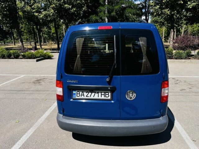 Синий Фольксваген Кадди, объемом двигателя 2 л и пробегом 298 тыс. км за 6500 $, фото 3 на Automoto.ua