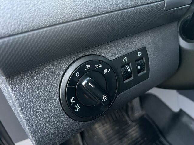 Синій Фольксваген Кадді, об'ємом двигуна 1.9 л та пробігом 415 тис. км за 5200 $, фото 7 на Automoto.ua