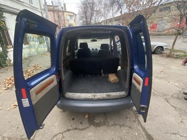 Синий Фольксваген Кадди, объемом двигателя 1.9 л и пробегом 277 тыс. км за 5500 $, фото 5 на Automoto.ua