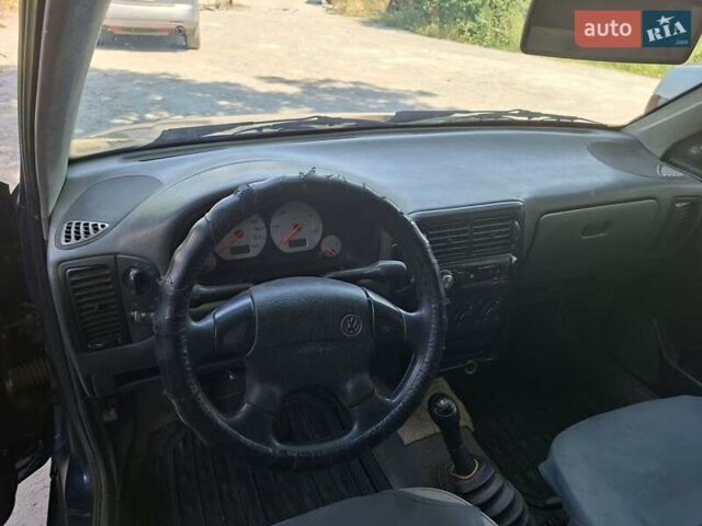 Синий Фольксваген Кадди, объемом двигателя 1.9 л и пробегом 200 тыс. км за 2400 $, фото 1 на Automoto.ua