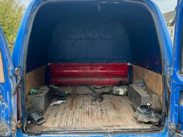 Синий Фольксваген Кадди, объемом двигателя 1.9 л и пробегом 250 тыс. км за 1750 $, фото 5 на Automoto.ua