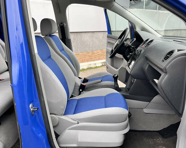 Синій Фольксваген Кадді, об'ємом двигуна 1.6 л та пробігом 170 тис. км за 6800 $, фото 35 на Automoto.ua