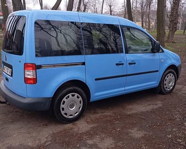 Синий Фольксваген Кадди, объемом двигателя 1.6 л и пробегом 360 тыс. км за 5800 $, фото 3 на Automoto.ua