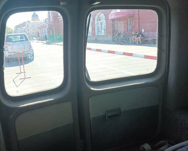 Синій Фольксваген Кадді, об'ємом двигуна 1.6 л та пробігом 340 тис. км за 5900 $, фото 7 на Automoto.ua