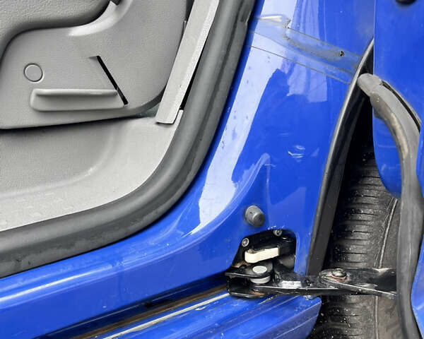 Синій Фольксваген Кадді, об'ємом двигуна 1.6 л та пробігом 170 тис. км за 6800 $, фото 42 на Automoto.ua