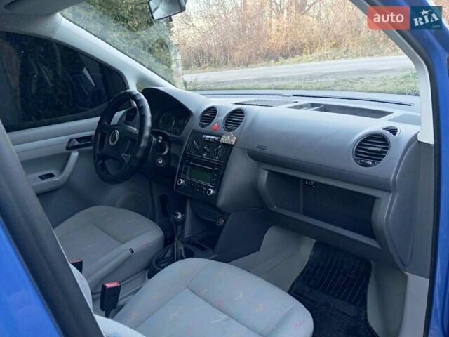 Синий Фольксваген Кадди, объемом двигателя 1.9 л и пробегом 320 тыс. км за 5850 $, фото 25 на Automoto.ua