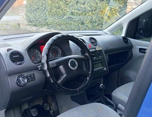 Синий Фольксваген Кадди, объемом двигателя 1.9 л и пробегом 320 тыс. км за 5850 $, фото 36 на Automoto.ua