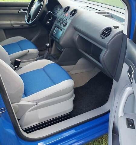 Синій Фольксваген Кадді, об'ємом двигуна 1.6 л та пробігом 170 тис. км за 6495 $, фото 17 на Automoto.ua