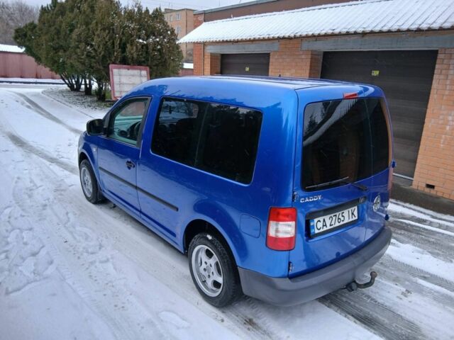 Синий Фольксваген Кадди, объемом двигателя 1.4 л и пробегом 258 тыс. км за 4650 $, фото 4 на Automoto.ua