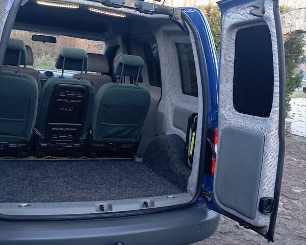 Синий Фольксваген Кадди, объемом двигателя 1.9 л и пробегом 320 тыс. км за 5850 $, фото 54 на Automoto.ua