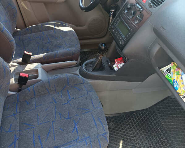 Синій Фольксваген Кадді, об'ємом двигуна 1.6 л та пробігом 340 тис. км за 5900 $, фото 8 на Automoto.ua