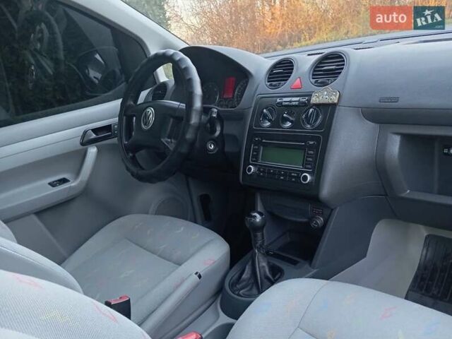 Синий Фольксваген Кадди, объемом двигателя 1.9 л и пробегом 320 тыс. км за 5850 $, фото 41 на Automoto.ua