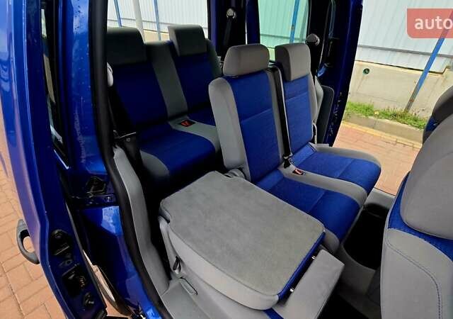 Синий Фольксваген Кадди, объемом двигателя 1.6 л и пробегом 233 тыс. км за 7399 $, фото 53 на Automoto.ua