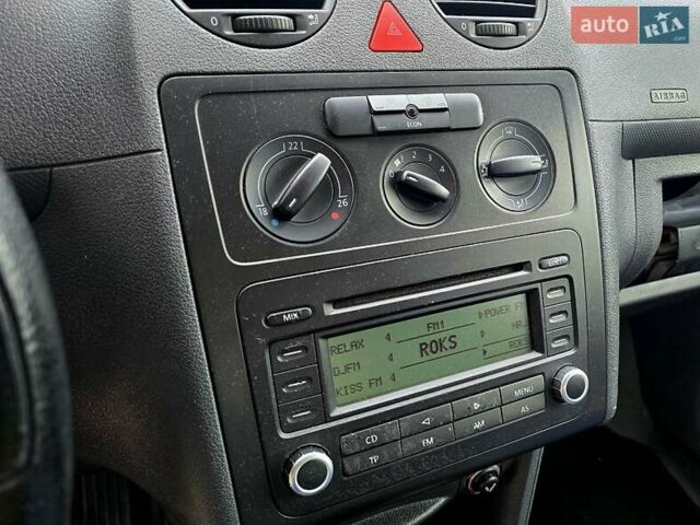 Синий Фольксваген Кадди, объемом двигателя 1.6 л и пробегом 233 тыс. км за 7399 $, фото 42 на Automoto.ua