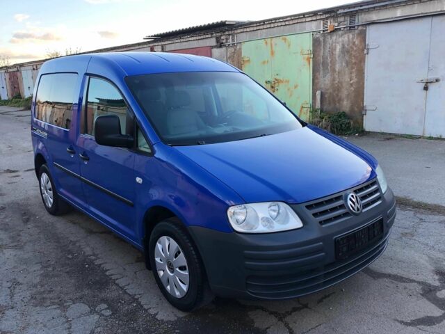Синий Фольксваген Кадди, объемом двигателя 1.6 л и пробегом 157 тыс. км за 5999 $, фото 1 на Automoto.ua