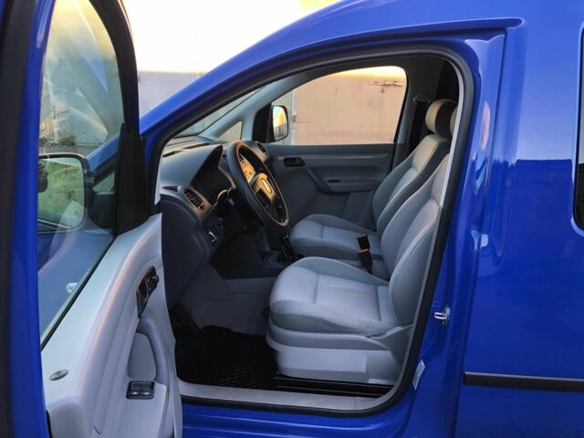 Синий Фольксваген Кадди, объемом двигателя 1.6 л и пробегом 157 тыс. км за 5999 $, фото 11 на Automoto.ua