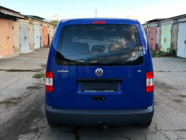 Синий Фольксваген Кадди, объемом двигателя 1.6 л и пробегом 157 тыс. км за 5999 $, фото 4 на Automoto.ua