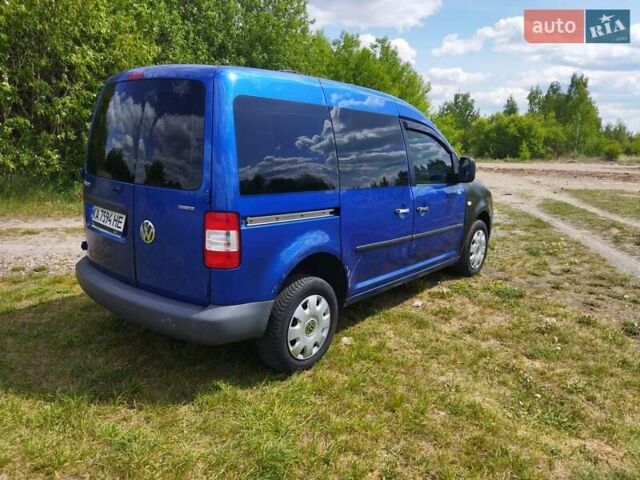 Синий Фольксваген Кадди, объемом двигателя 2 л и пробегом 370 тыс. км за 3700 $, фото 5 на Automoto.ua
