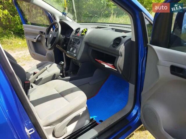 Синий Фольксваген Кадди, объемом двигателя 2 л и пробегом 370 тыс. км за 3700 $, фото 12 на Automoto.ua