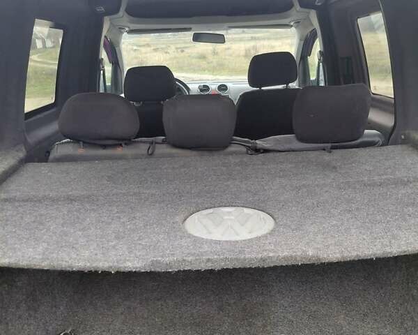 Синій Фольксваген Кадді, об'ємом двигуна 1.9 л та пробігом 409 тис. км за 4700 $, фото 6 на Automoto.ua