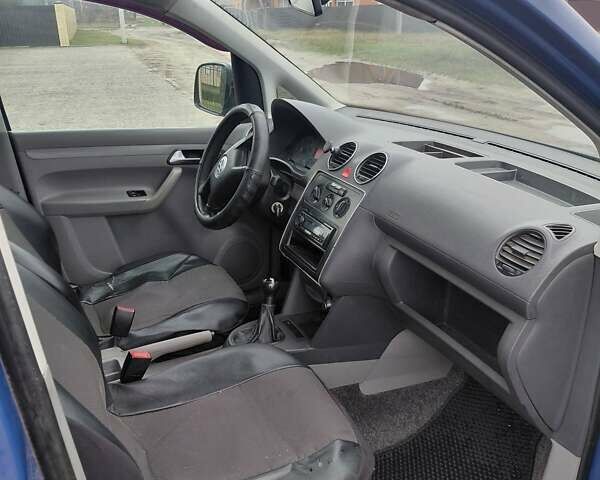 Синій Фольксваген Кадді, об'ємом двигуна 1.9 л та пробігом 409 тис. км за 4700 $, фото 4 на Automoto.ua