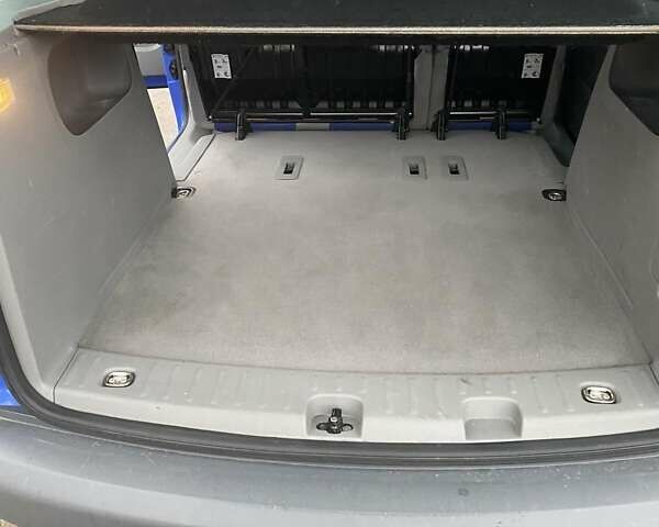 Синій Фольксваген Кадді, об'ємом двигуна 1.6 л та пробігом 236 тис. км за 6777 $, фото 10 на Automoto.ua