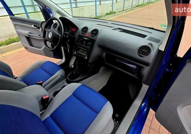 Синий Фольксваген Кадди, объемом двигателя 1.6 л и пробегом 233 тыс. км за 7399 $, фото 57 на Automoto.ua