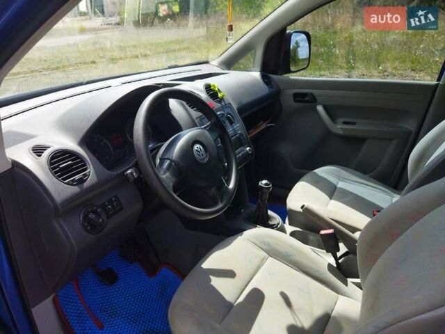Синий Фольксваген Кадди, объемом двигателя 2 л и пробегом 370 тыс. км за 3700 $, фото 9 на Automoto.ua