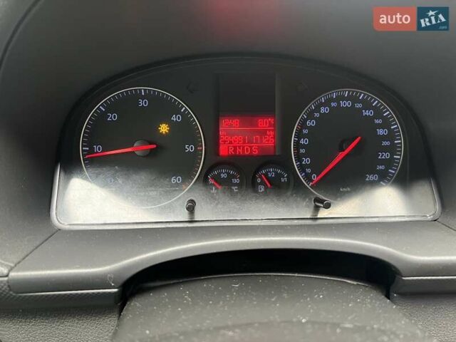 Синий Фольксваген Кадди, объемом двигателя 1.9 л и пробегом 294 тыс. км за 5999 $, фото 10 на Automoto.ua