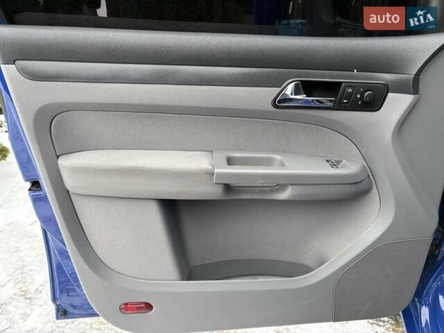 Синій Фольксваген Кадді, об'ємом двигуна 1.4 л та пробігом 156 тис. км за 5900 $, фото 20 на Automoto.ua