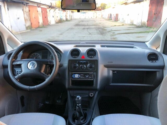 Синий Фольксваген Кадди, объемом двигателя 1.6 л и пробегом 157 тыс. км за 5999 $, фото 17 на Automoto.ua