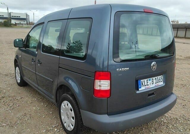 Синий Фольксваген Кадди, объемом двигателя 1.9 л и пробегом 198 тыс. км за 3016 $, фото 5 на Automoto.ua