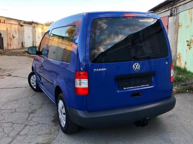 Синий Фольксваген Кадди, объемом двигателя 1.6 л и пробегом 157 тыс. км за 5999 $, фото 5 на Automoto.ua