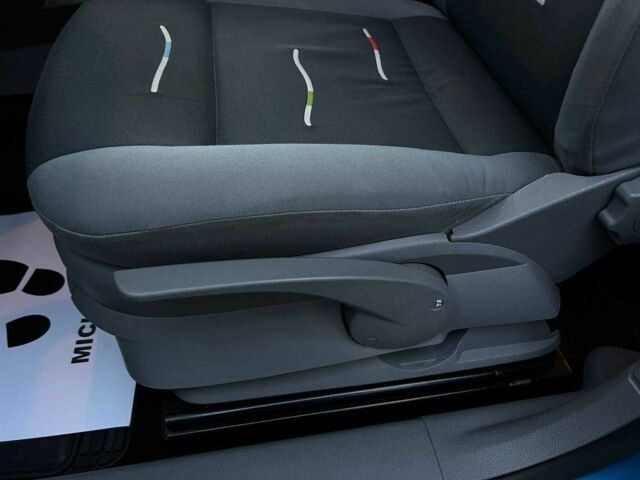 Синий Фольксваген Кадди, объемом двигателя 1.6 л и пробегом 215 тыс. км за 7900 $, фото 21 на Automoto.ua