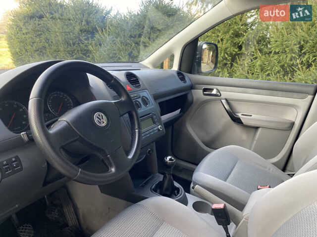 Синий Фольксваген Кадди, объемом двигателя 1.6 л и пробегом 211 тыс. км за 7200 $, фото 8 на Automoto.ua