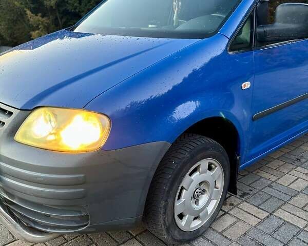 Синий Фольксваген Кадди, объемом двигателя 1.9 л и пробегом 349 тыс. км за 5850 $, фото 1 на Automoto.ua